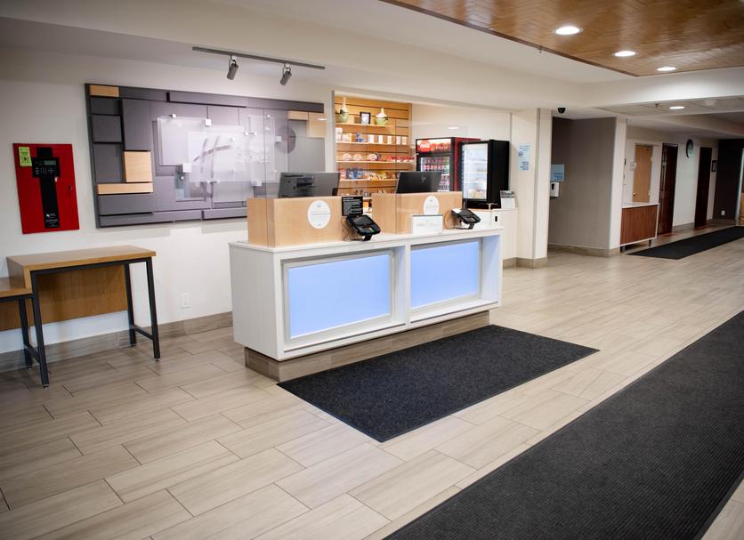 Front desk Photo