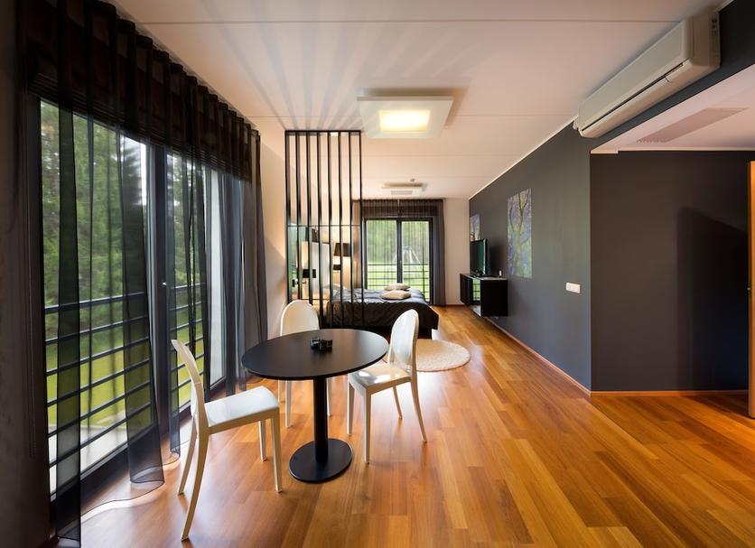 Dining room Photo