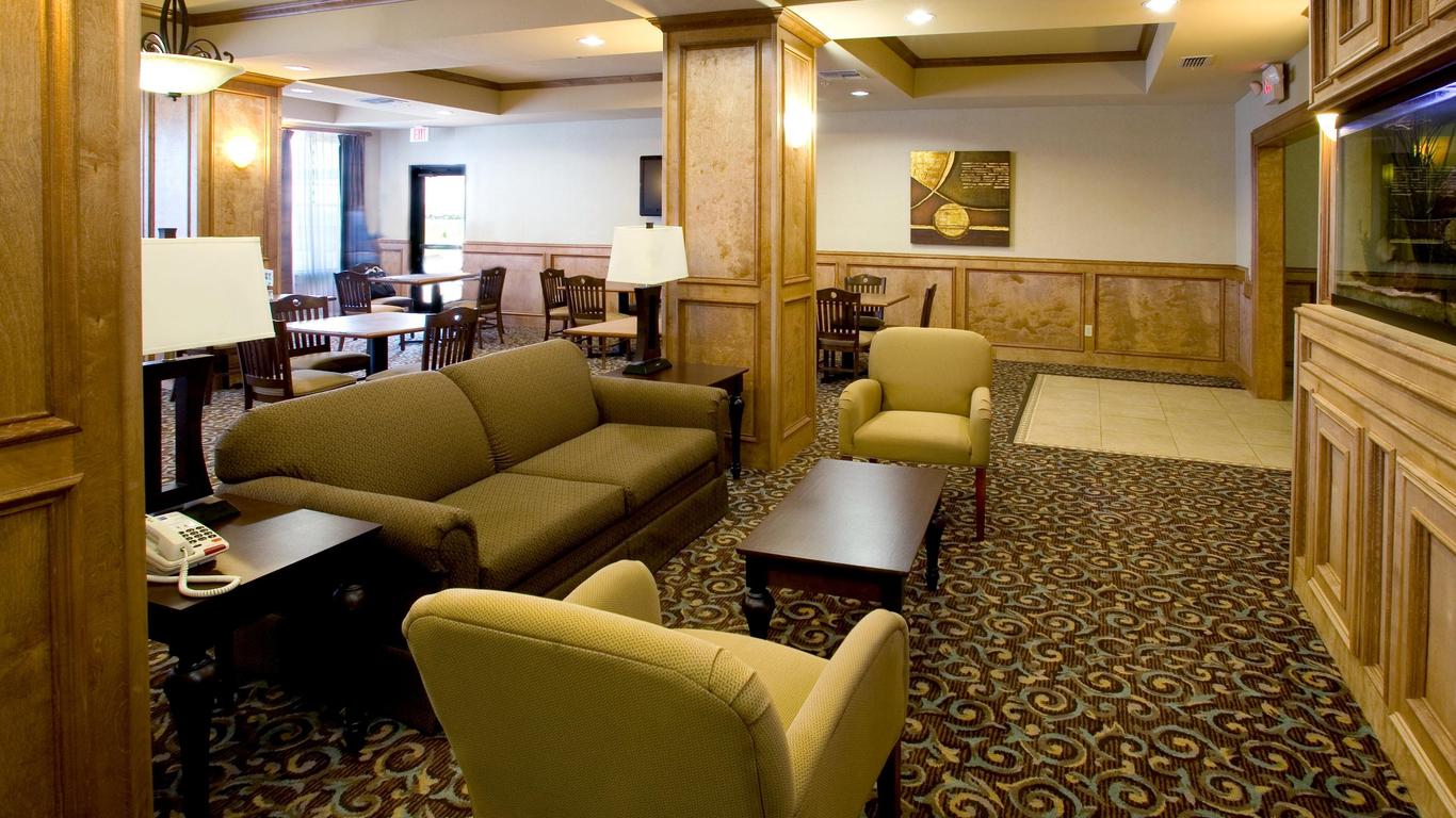 Holiday Inn Express & Suites Kingsville
