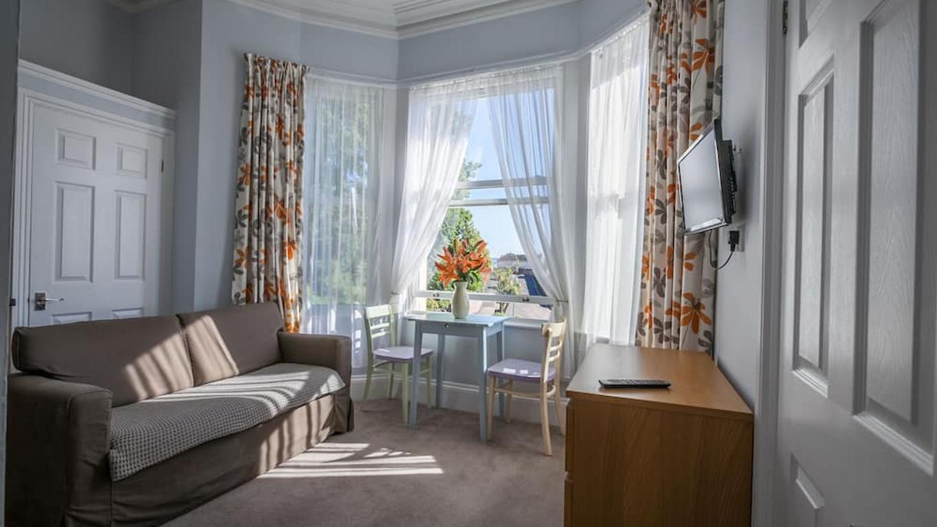 Clydesdale Apartments