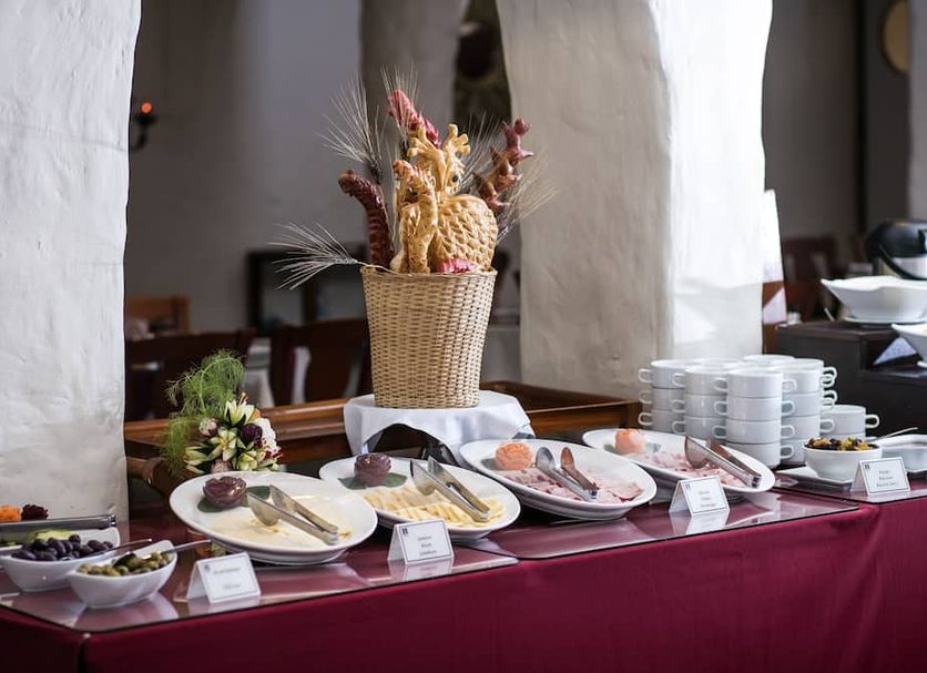 Buffet Photo