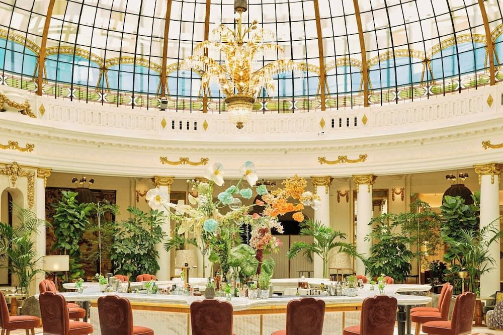 Banquet hall