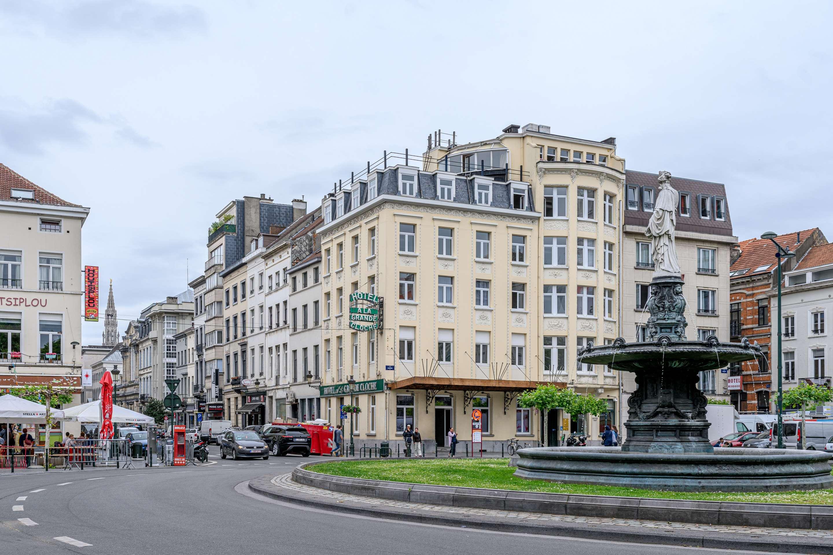 Grand hotel hotsell place rouppe