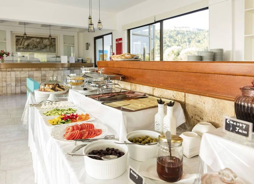 Buffet Photo