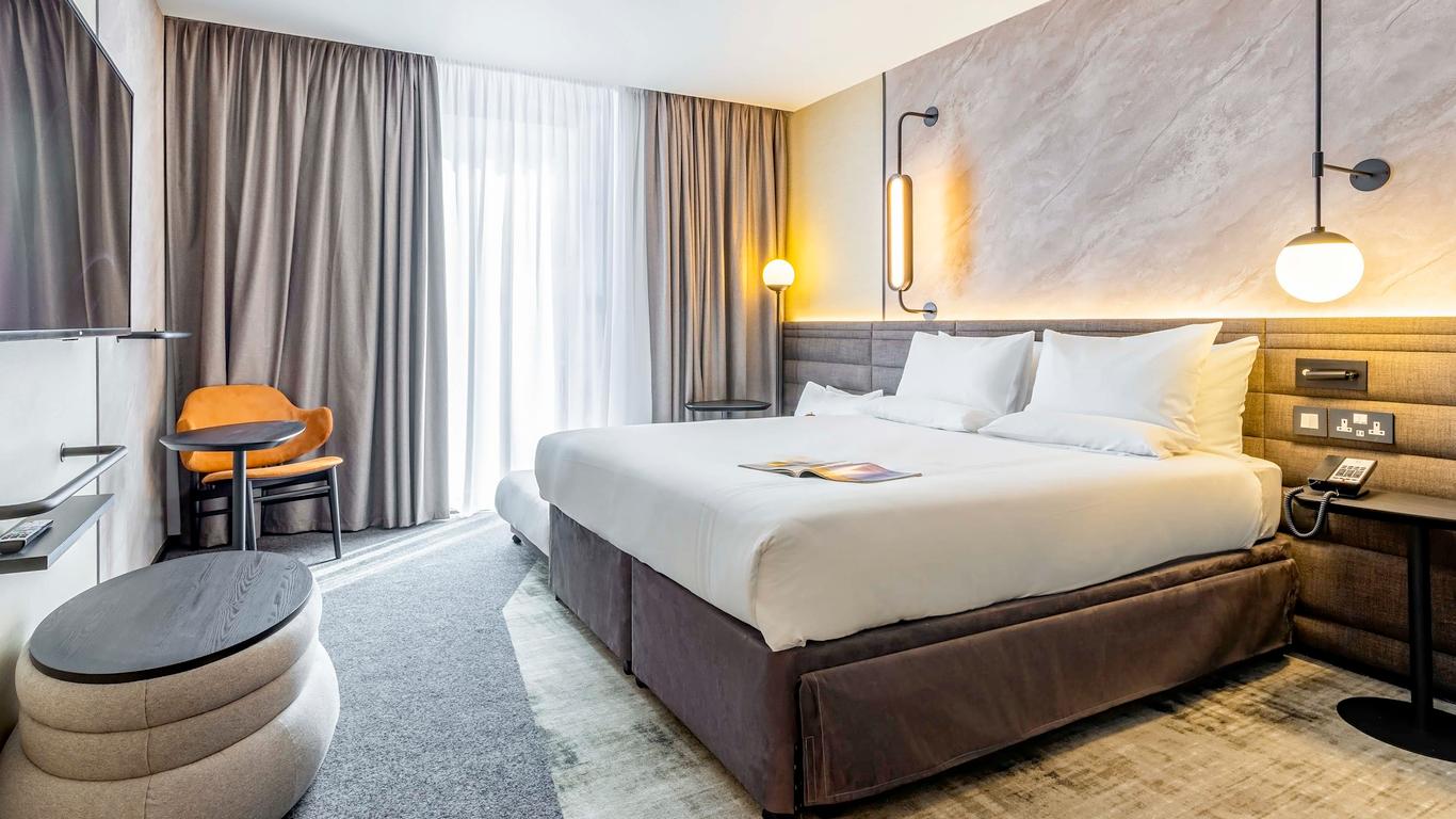 Novotel Liverpool Paddington Village