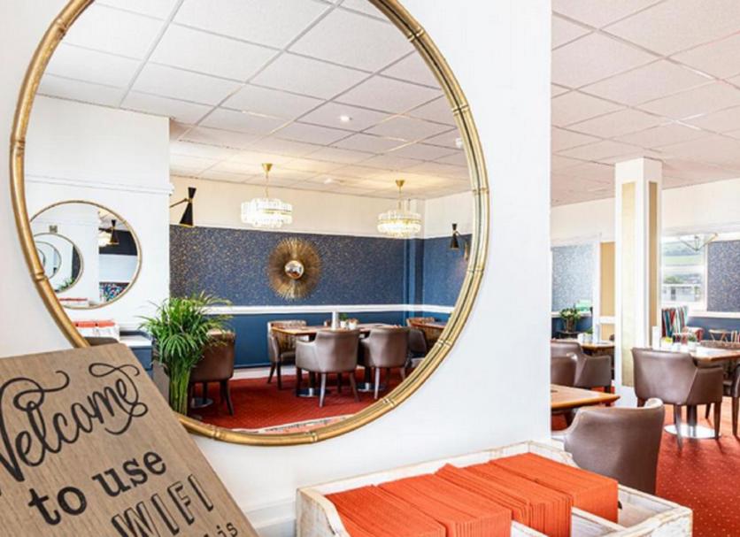 Restaurant Photo