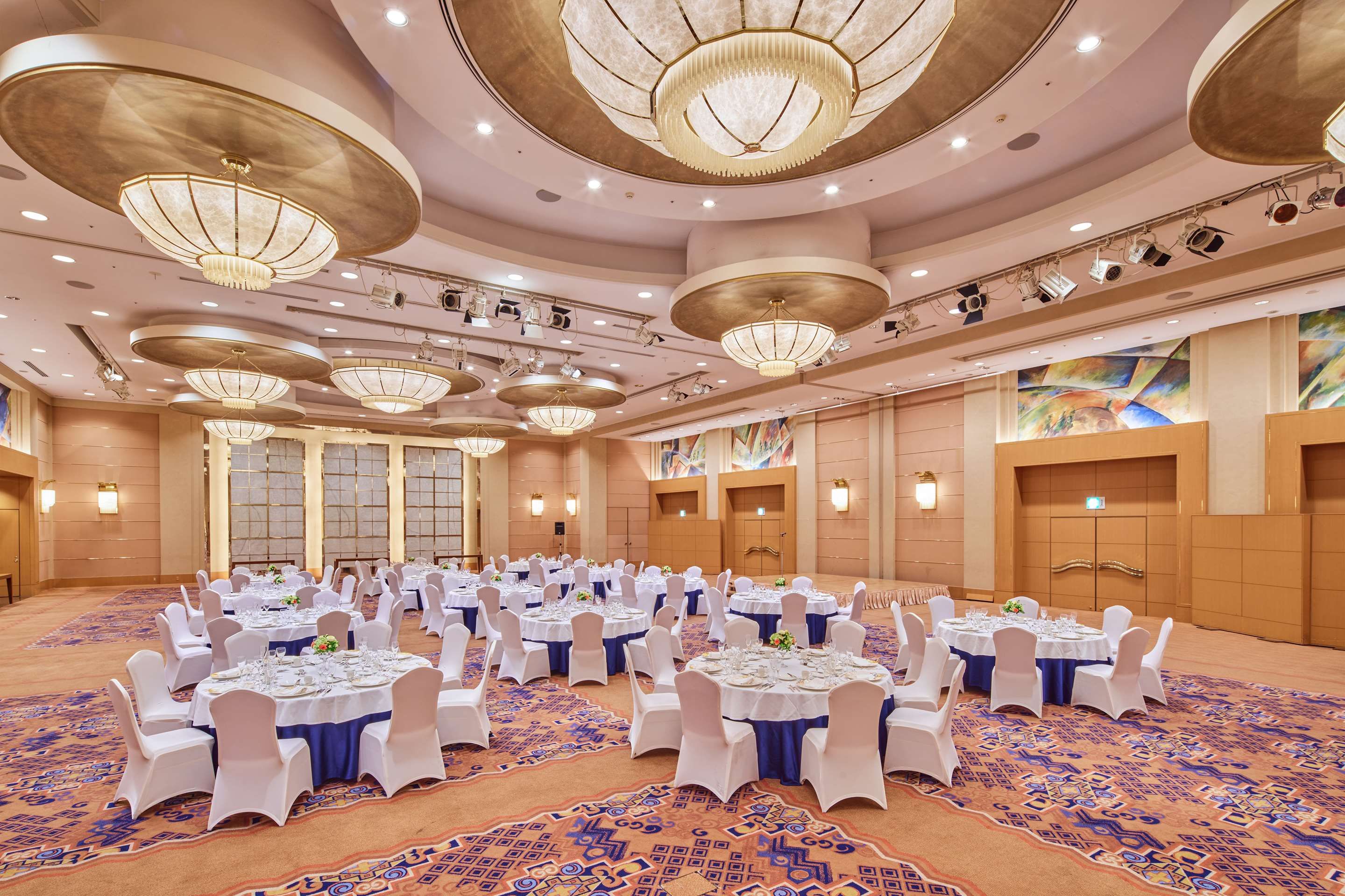 Banquet hall