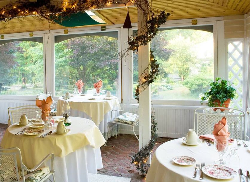 Dining room Photo