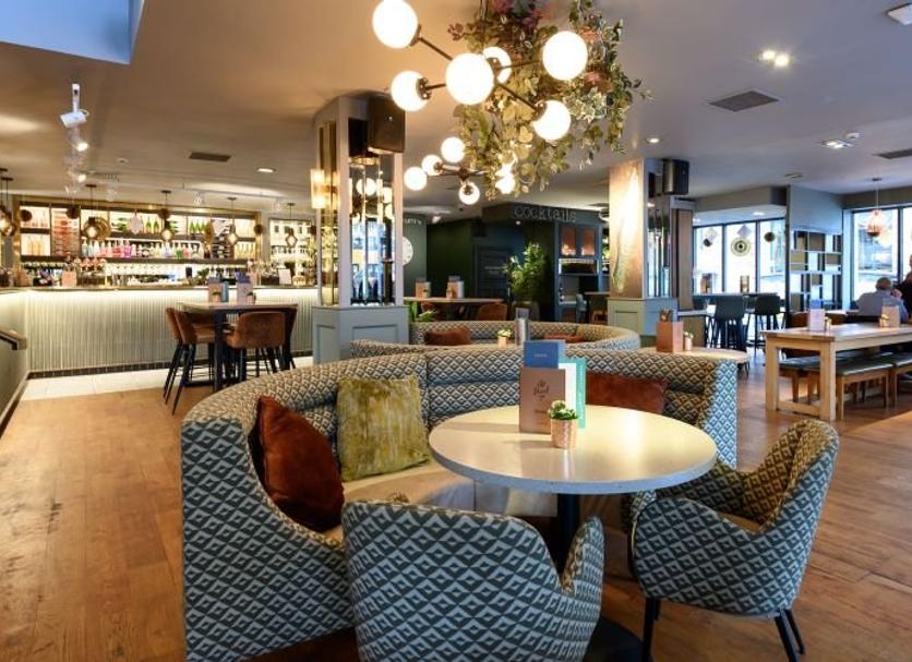 Restaurant Photo