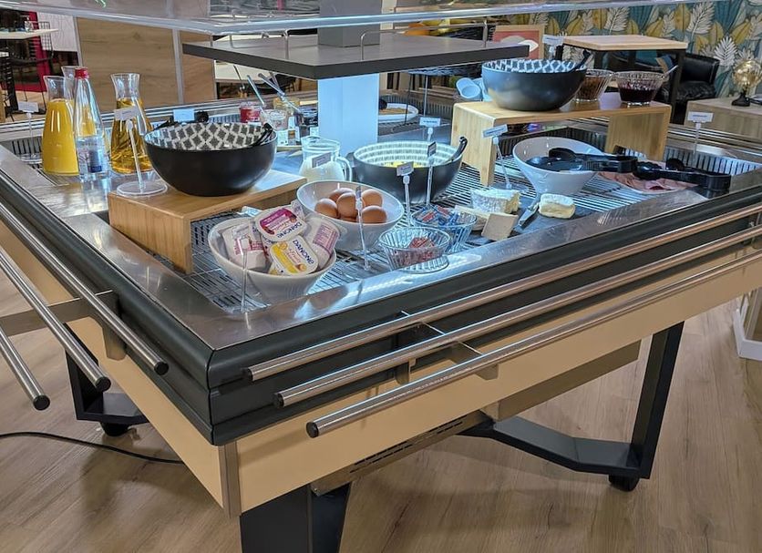 Buffet Photo