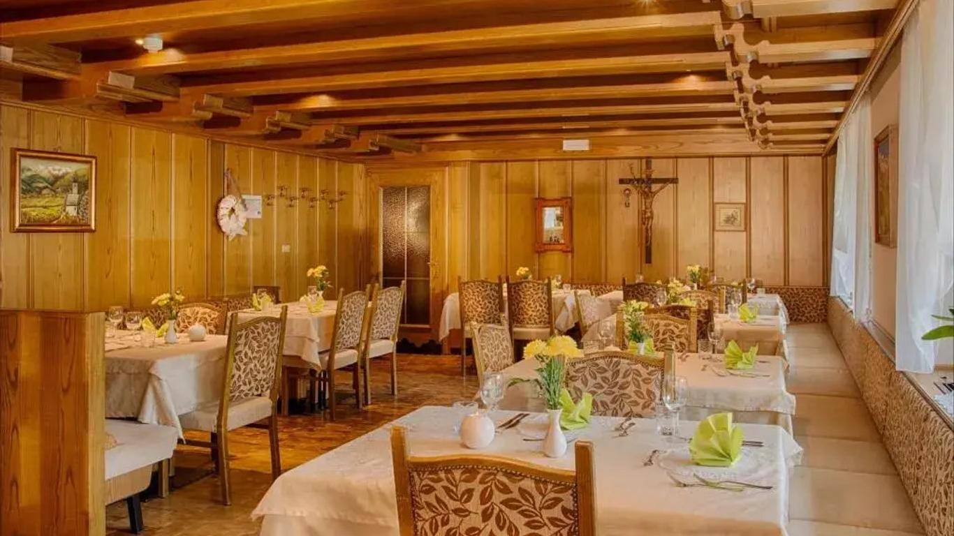Hotel Mair