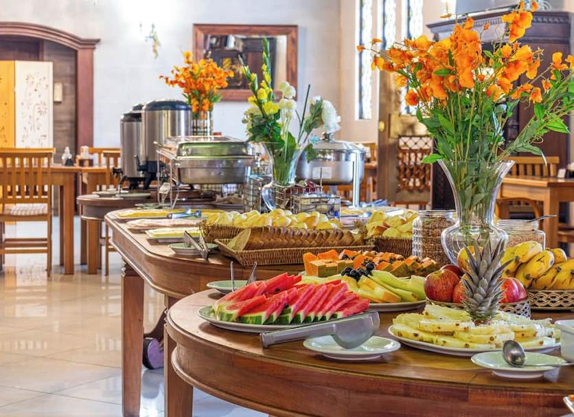 Buffet Photo