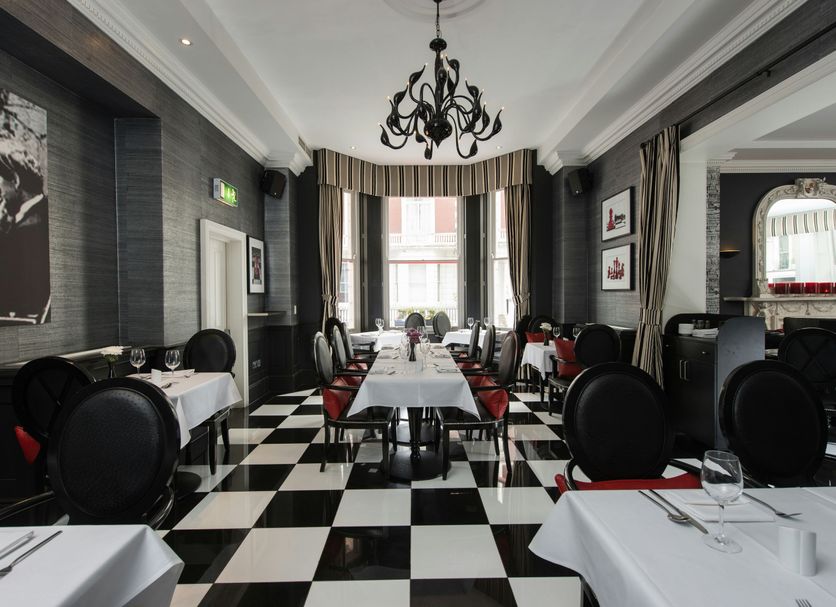 Restaurant Photo