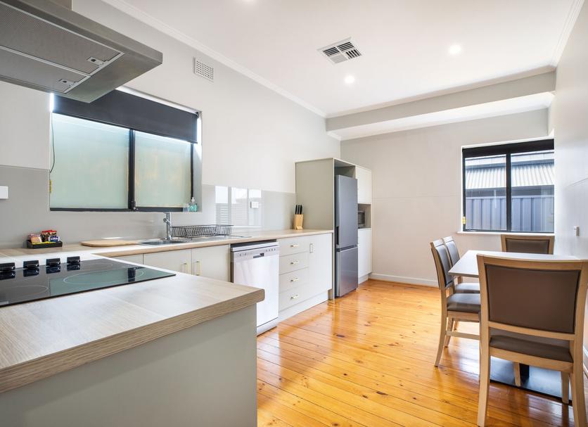 Kitchen Photo