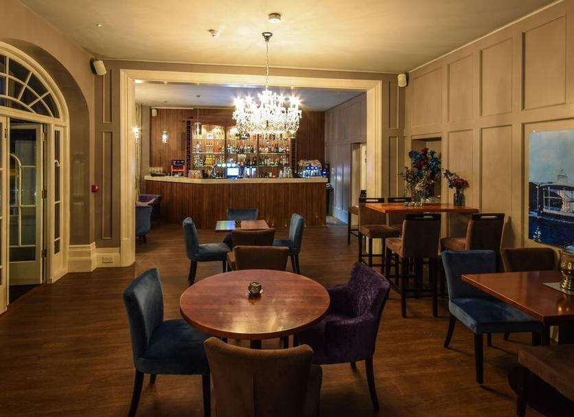 Bar Photo