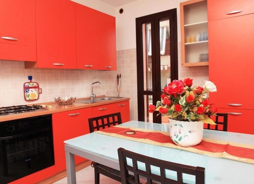 Kitchen Photo