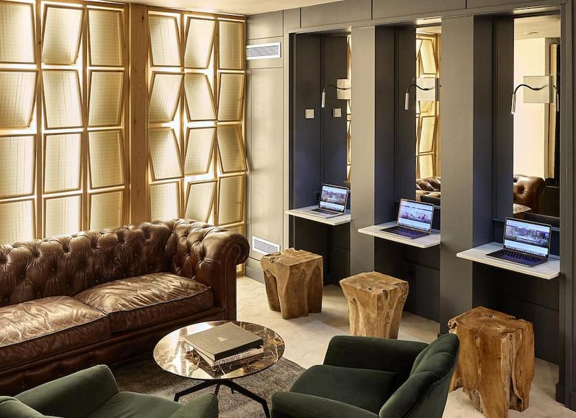 Lounge Photo