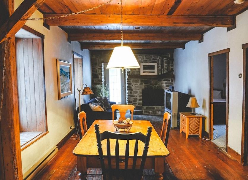 Dining room Photo