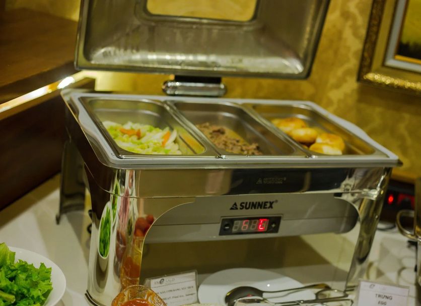 Buffet Photo