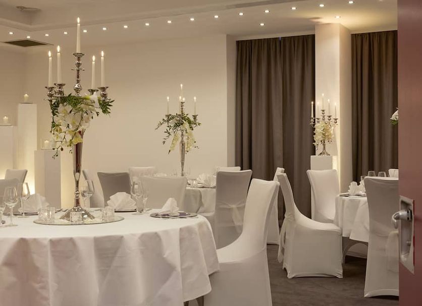 Banquet hall Photo
