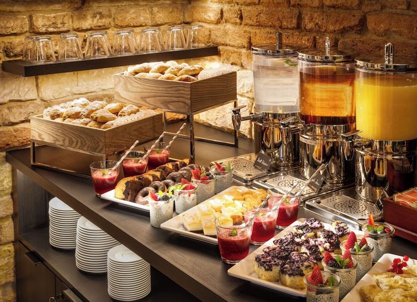 Buffet Photo