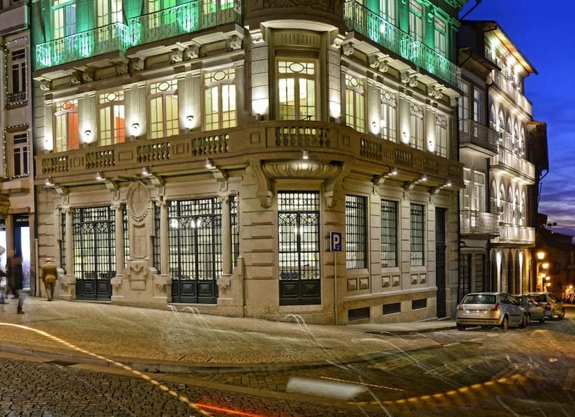 Building Photo
