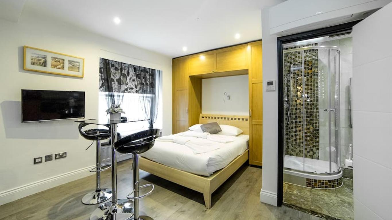 Imperial Court Suites