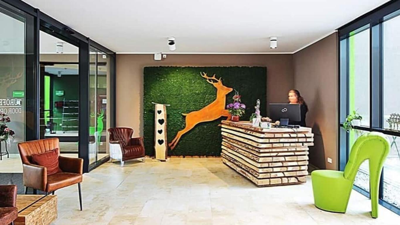 Green Deer Bavarian Hotel