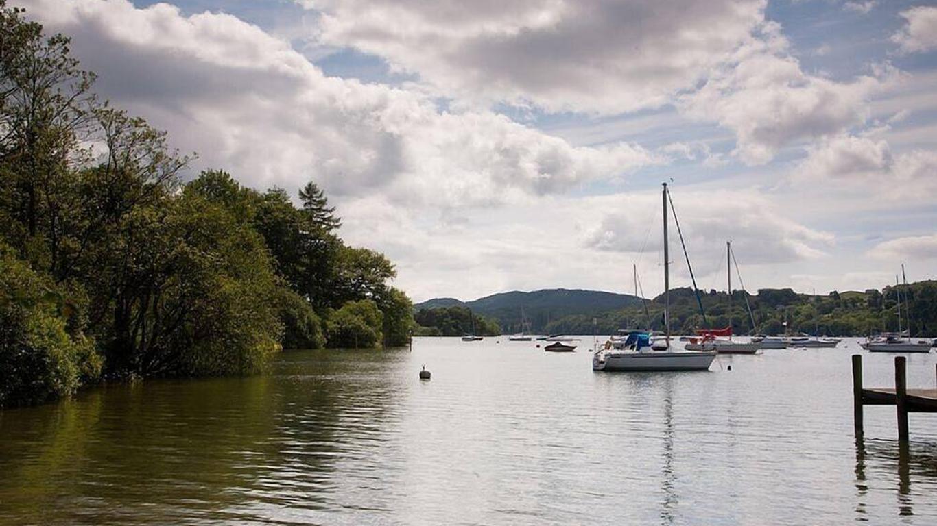 Marina Boathouse, lake windermere lets