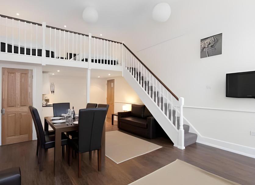 Dining room Photo