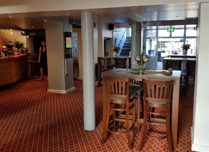Bar Photo