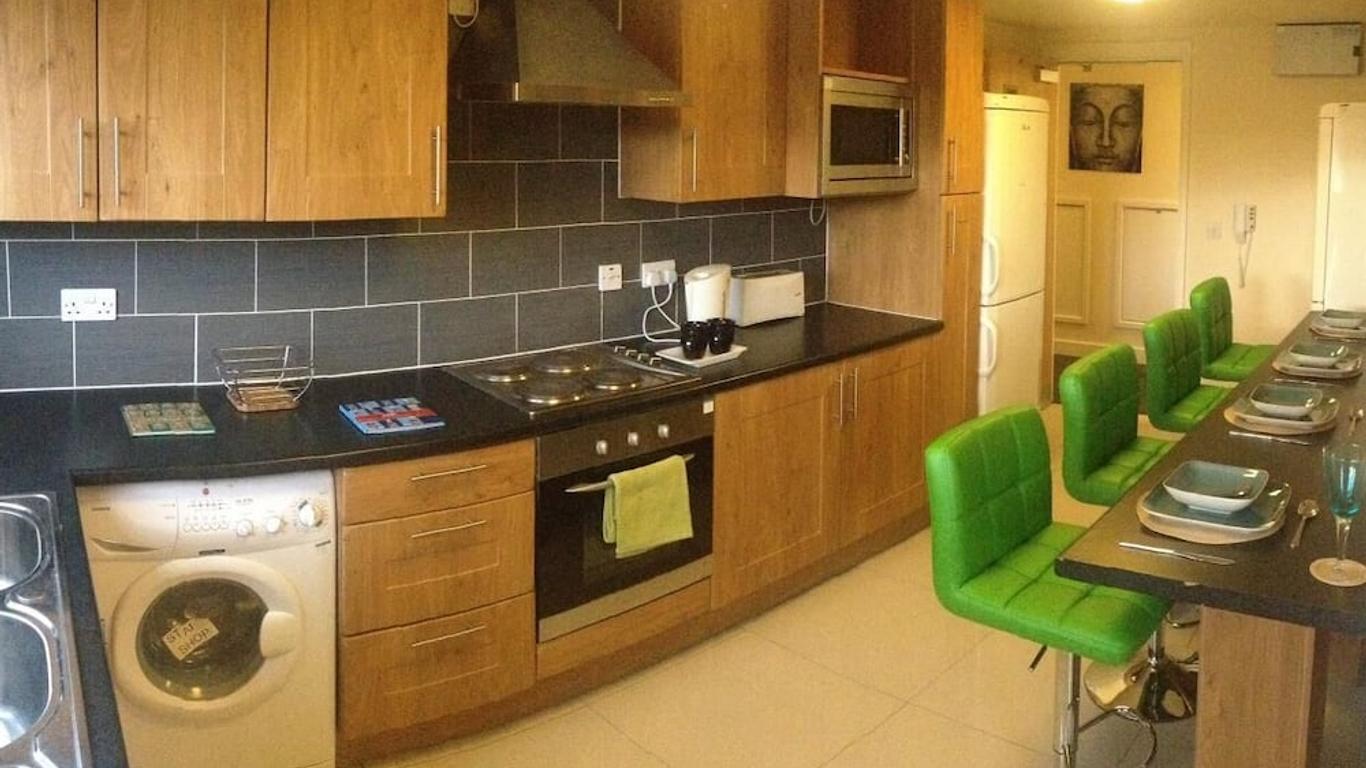 Alton Apartments