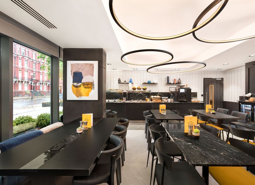 Restaurant Photo