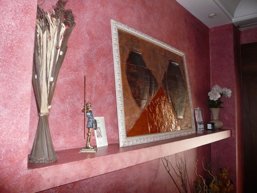 Room amenity