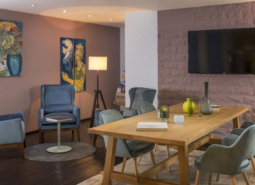 Dining room Photo