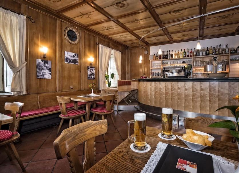 Bar Photo
