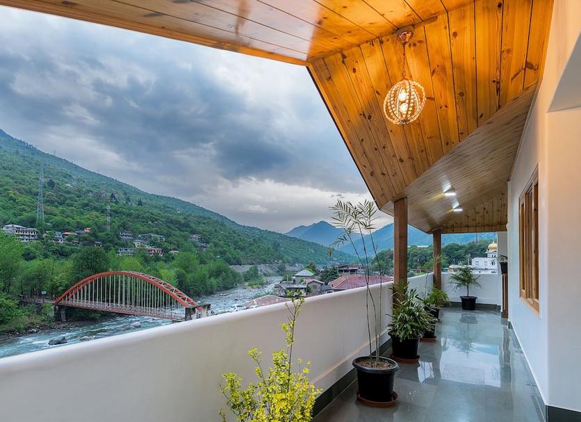 Balcony Photo