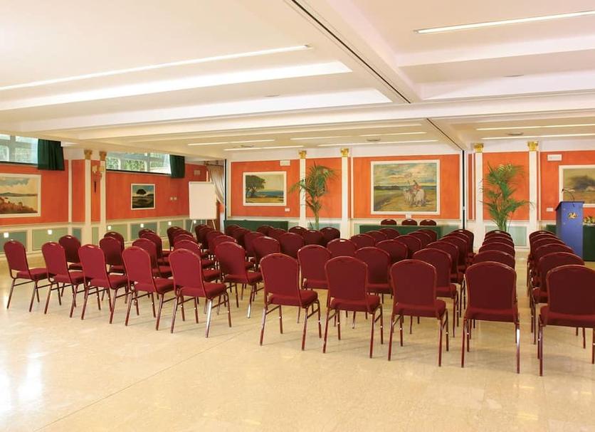 Conference room Photo