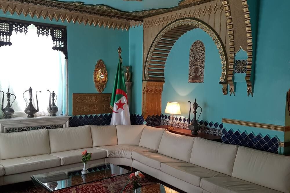 Lounge Photo