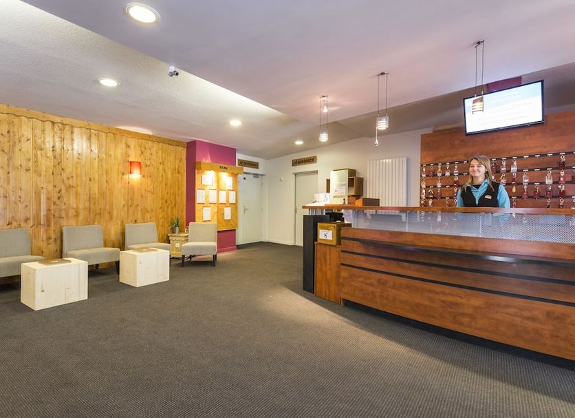 Front desk Photo
