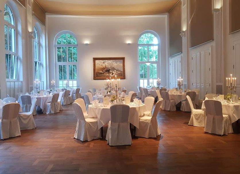 Banquet hall Photo
