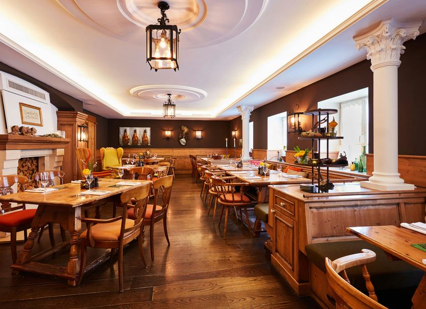 Restaurant Photo
