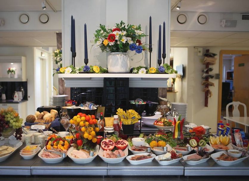Buffet Photo