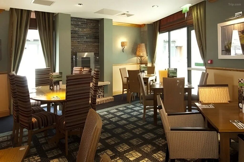 Restaurant Photo