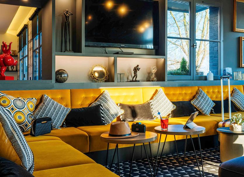 Lounge Photo