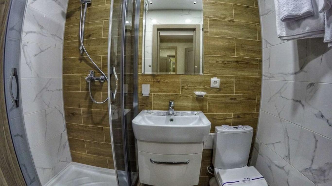 Druzhba Hotel