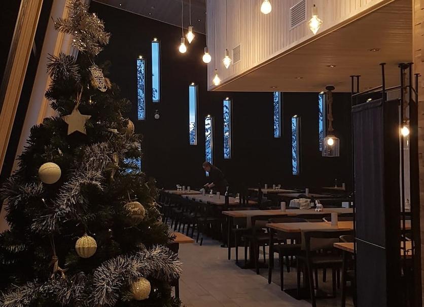 Restaurant Photo