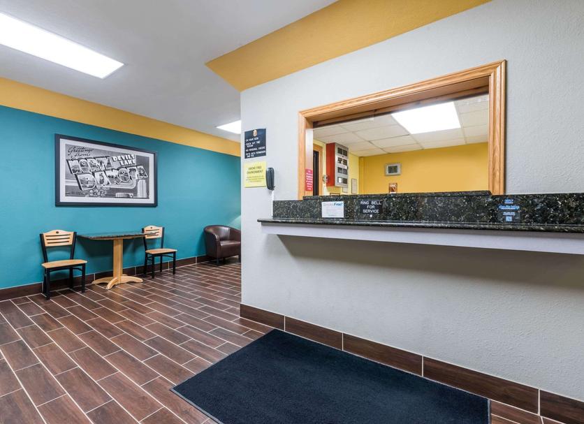 Front desk Photo