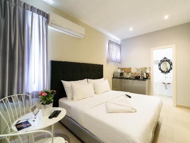 Crown Sea Apart hotel