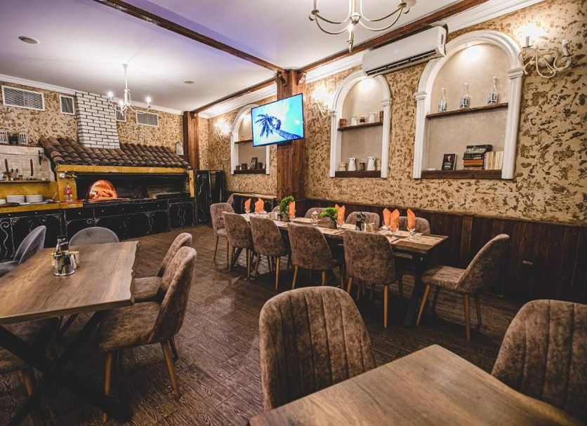 Restaurant Photo